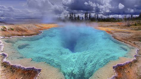 Blue Hole Landmark Water Yellowstone National Park Nature Landscape