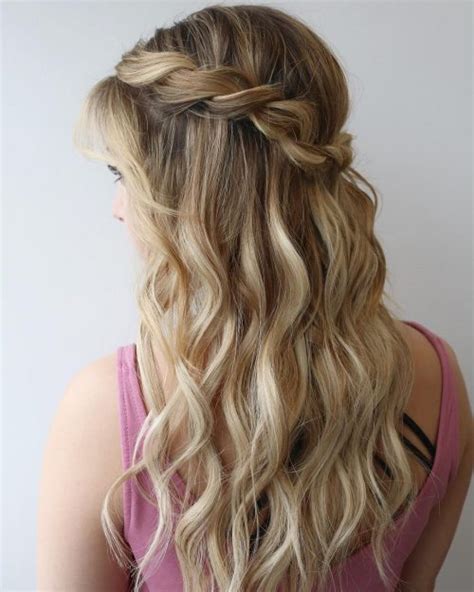 27 Prettiest Half Up Half Down Prom Hairstyles For 2019