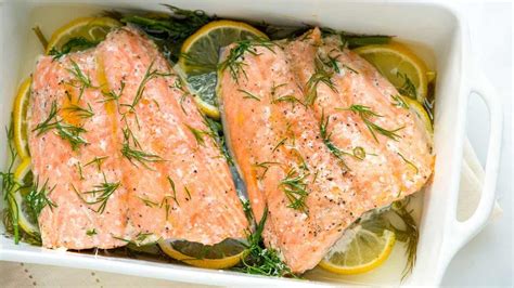 Oven Baked Salmon With Lemon