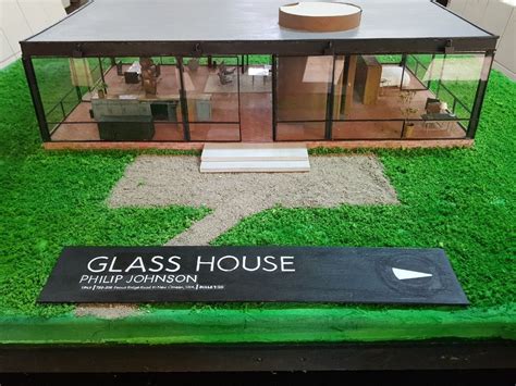 Pin By Vy On архитектура Glass House Philip Johnson Glass House Glass House Philip Johnson