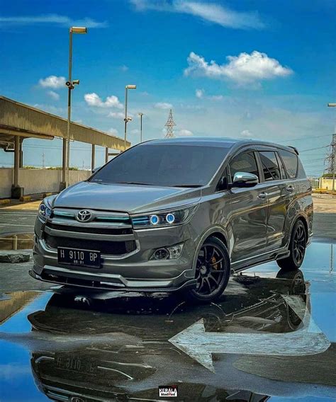 This Modified Toyota Innova Crysta Looks Better Than Facelift