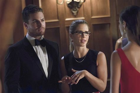 Programa De Televisi N Arrow Emily Bett Rickards Felicity Smoak Stephen Amell Fondo De