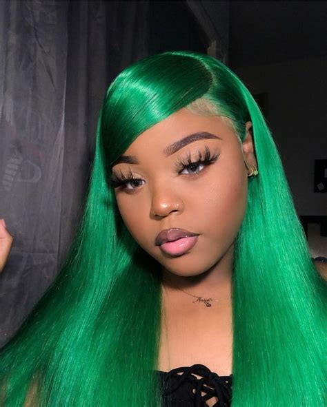 𝐈𝐍𝐒𝐓𝐀𝐆𝐑𝐀𝐌𝐘𝐈𝐍𝐒𝐃𝐎𝐋𝐋 Lace Front Wigs Green Hair Wig Hairstyles