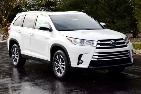 Come find a great deal on new 2019 toyota highlanders in your area today! New 2019 Toyota Highlander Hybrid XLE 4D Sport Utility in Boardman #T19278 | Toyota of Boardman