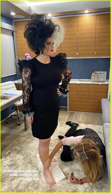 Cruella movie reviews & metacritic score: Rebel Wilson Dresses Up as Cruella de Vil, One Day After ...