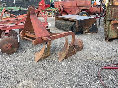 Dearborn 2 Bottom 3pt Hitch Plow Lot 4458 13th Annual 3 Day Summer
