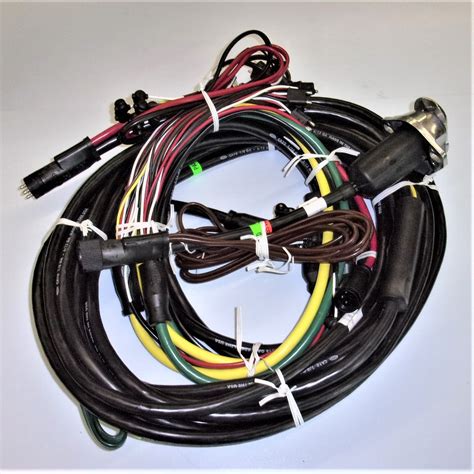This harness matches up the lighting system of your trailer to your truck and hooks up to the factory connector. Universal 48' Trailer Wiring Harness Kit | ILoca Services, Inc.