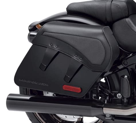 H D Detachables Leather Saddlebags Pro Street Breakout 90201389