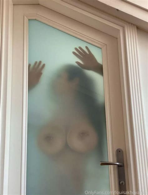 Favorite Picsvideos Of Huge Tits Pressed Up Against Glass Page 100