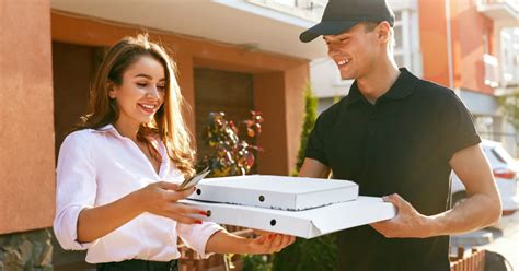 Pizza delivery drivers make more than just their base hourly wage. This Is How Much Should You Tip Your Pizza Delivery Driver ...