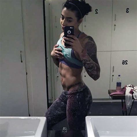 Check Out Mtv’s Vj Gurbani Judge S Washboard Abs As She Clicks A Gym Selfie Photogallery