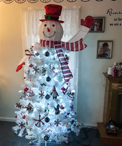 Snowman Christmas Theme Tree Christmas Themes Holiday Decor Christmas