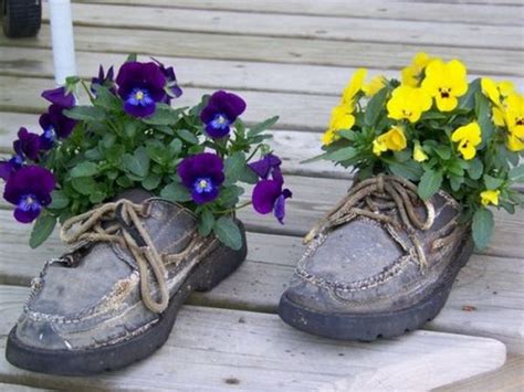 Repurpose Old Shoes Into Incredible Outdoor Décor Hometone Home