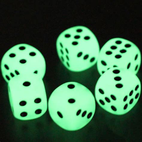2pcs Lot 14mm 6 Sided Night Light Luminous Dice Noctilucent Dice Cubes