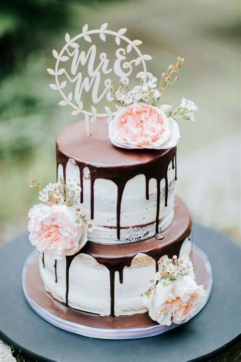Unique wedding cakes to inspire couples planning their dream reception desserts. 2020 Wedding Cake Trends: 25 Drip Wedding Cakes - Hi Miss Puff