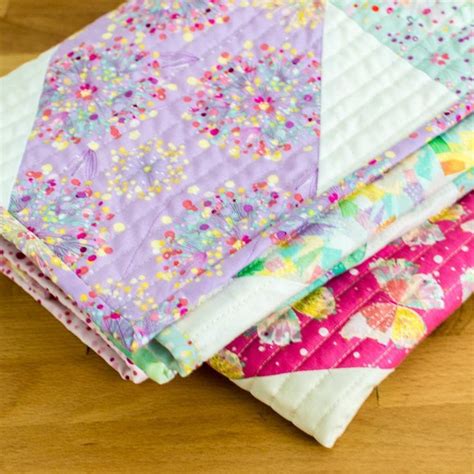 How To Do Easy Straight Line Quilting 4 Ways Straight Line