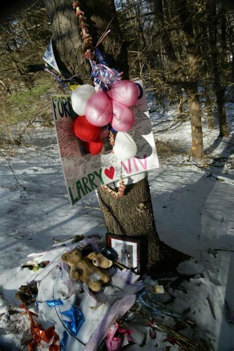 Few restrictions allow roadside memorials to grow