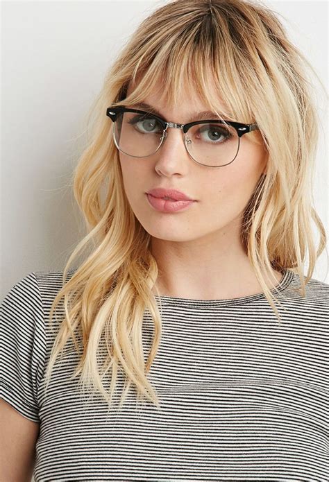 Pin By Inga On Bangs And Specs Hairstyles With Glasses Bangs And