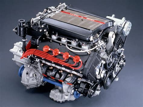 Lancia Thema 832 седан с сердцем от Ferrari