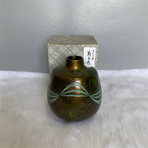 Mitsukoshi Vintage Green Chidori Painted Metal Vase On Carousell