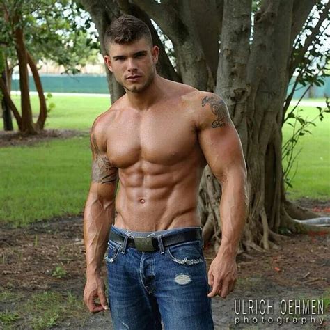 yum colin wayne physique masculin fitness models shirtless hunks men s muscle muscle guys