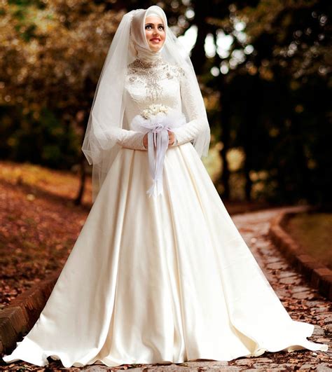 فساتين أفراح محجبات 2022 شاهدي أحدث تصميمات فساتين الزفاف التركية المحتشمة