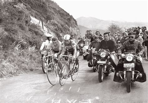 Anquetil, poulidor'un yanına gitti ama ikisi de o kadar yorulmuştu ki, poulidor sadece son birkaç yüz metrede anquetil'in genel sınıflandırmada. Don't Let Me Be Understood: Andy Schleck