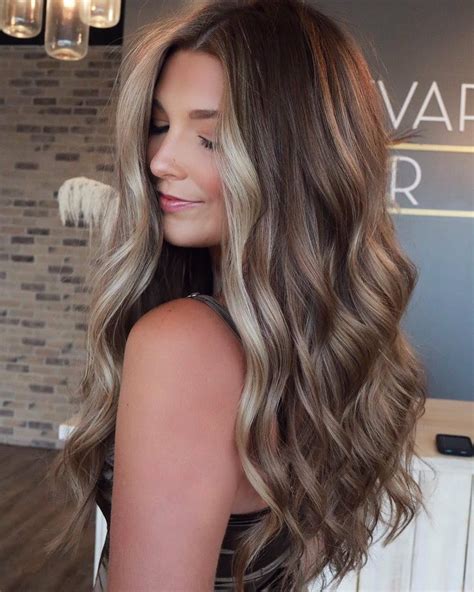 The combination of textured waves and. Female Long Hairstyle with Color Trends - Women Long Hair ...