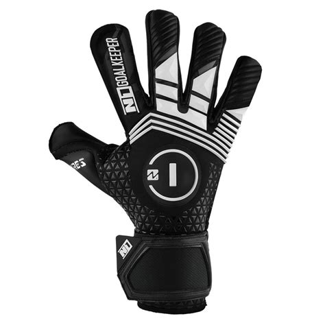 It is important that you choose the right size when buying goalkeeper gloves. Goalkeeper Gloves Ares Black UGT+