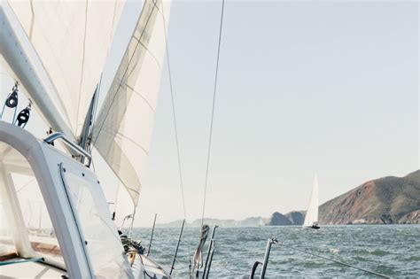 How To Sail Into The Wind In 7 Simple Steps Improve Sailing