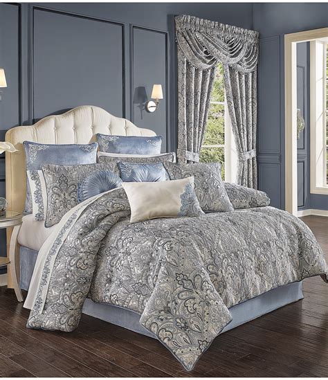 Beautiful And Stylish Damask Bedding Sets For A Luxurious Bedroom