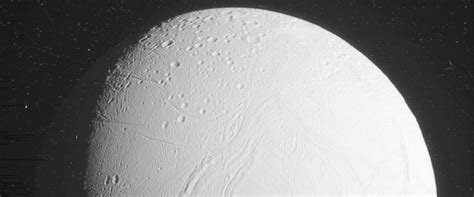 Cassini Flyby Reveals What Saturn S Geyser Moon Enceladus Looks Like Up Close Abc News