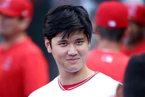 Breaking Down Shohei Ohtanis Swimming Prowess Before Tearing Mlb And