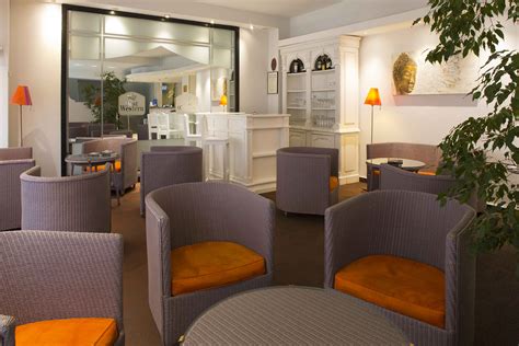 Hotel astoria, sure hotel collection by best western. Best Western Astoria - Salon | French Riviera Confidential ...