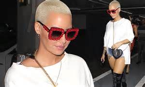 Amber Rose Shows Off Curves In Denim Hot Pants After Dancing With The Stars Debut Daily Mail