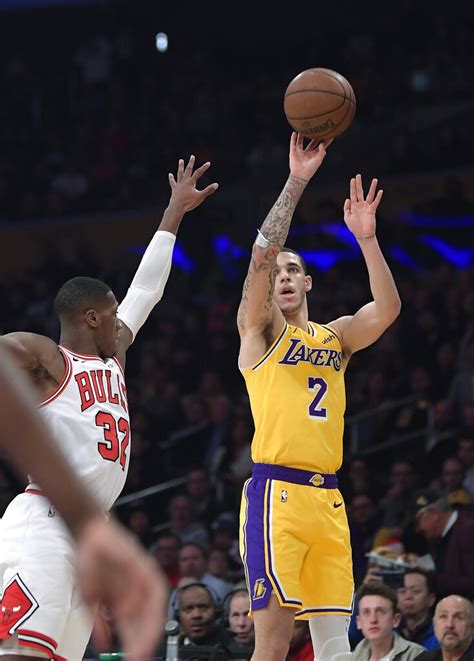 Lonzo ball is an american professional football player for the new orleans pelicans of the national apart from the sports, lonzo ball is famous for his sleeves tattoos which consists of portraits of. Lonzo Ball leads as Lakers deal Bulls eighth straight loss ...