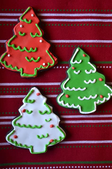 The cookies, which celebrate the 15th anniversary of elf, can be found at target, walmart, kroger, meijer, albertsons/safeway, and ahold/delhaize. Chocolate Christmas Tree Sugar Cookies - A Dash of Megnut