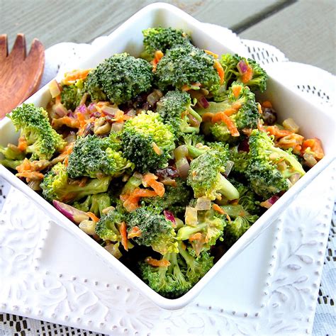This broccoli apple salad recipe uses fresh broccoli and apples as the main components. Vegan Broccoli Salad - Pure Thyme