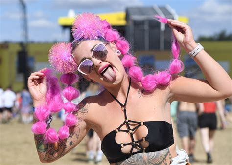 Brilliant Leeds Festival Photos Which Perfectly Sum Up The First Day