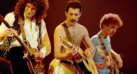 10 Best Queen Songs Of All Time