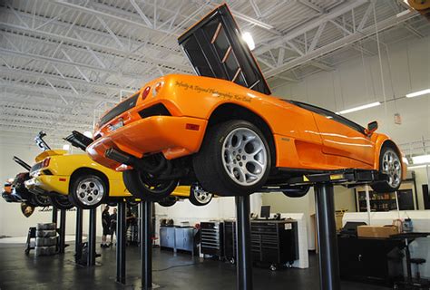 Jacked Up Lamborghini Service Bay Kev Cook Flickr