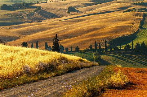 40 Italy Countryside Wallpaper
