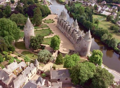Castle Of The Dukes Of Rohan In Pontivy Brittany French Castles