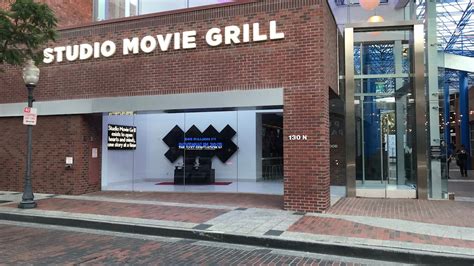 Studio Movie Grill Takes Dinner And A Show To A Whole New Level