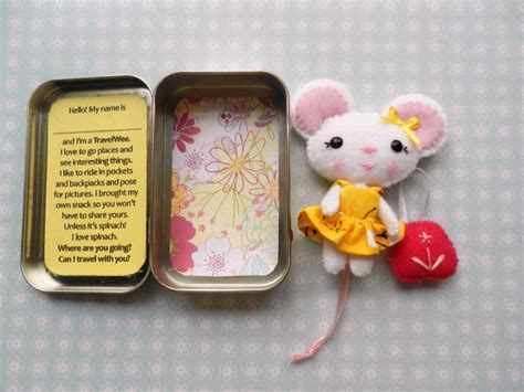 Felt Mouse Travel Wee Pocket Pal Altoid Tin Toy By Fairy Shore Etsy