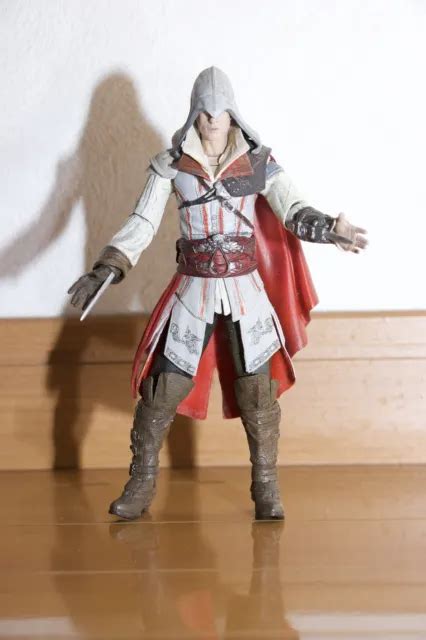 Assassin S Creed Ii Ezio Auditore Da Firenze Figure Hot Toys Used