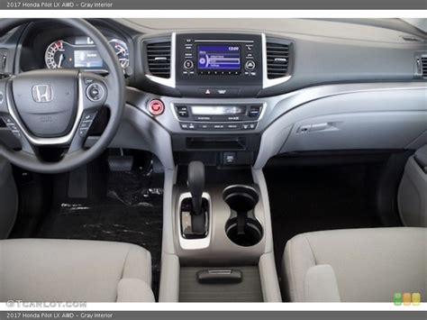 Gray Interior Dashboard For The 2017 Honda Pilot Lx Awd 117222321