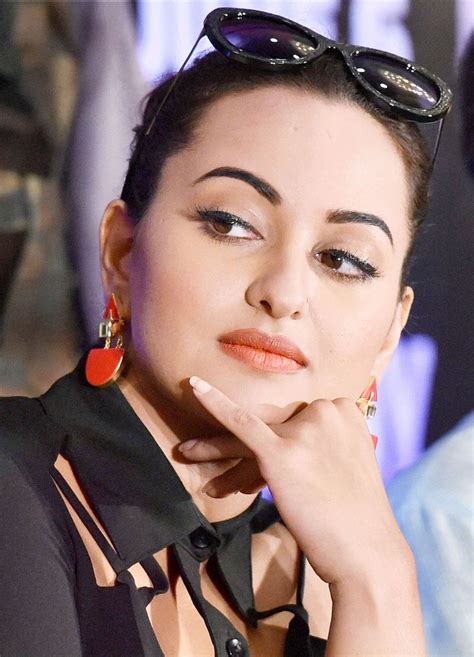 Sonakshi Sinha Looked Gorgeous At An Event To Promote Holiday Style Bollywood Fashion