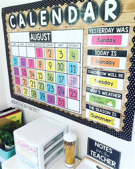 Calendar Bulletin Boards Classroom Calendar Classroom Board School