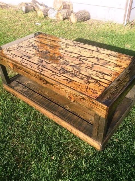 Upcycled Pallet Coffee Table For Outdoor Easy Pallet Ideas Diy
